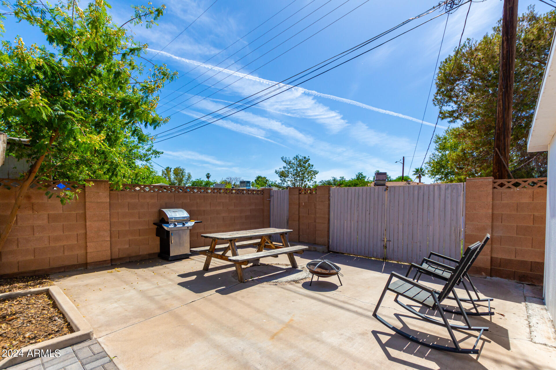 COUNTRY LIFE HOMES UNIT 3 - Residential