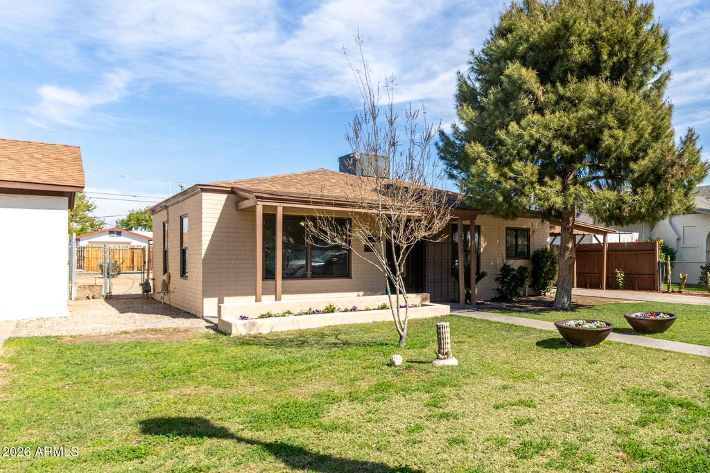 Photo of 5838 W Gardenia Avenue, Glendale, AZ 85301 (MLS # 6993077)