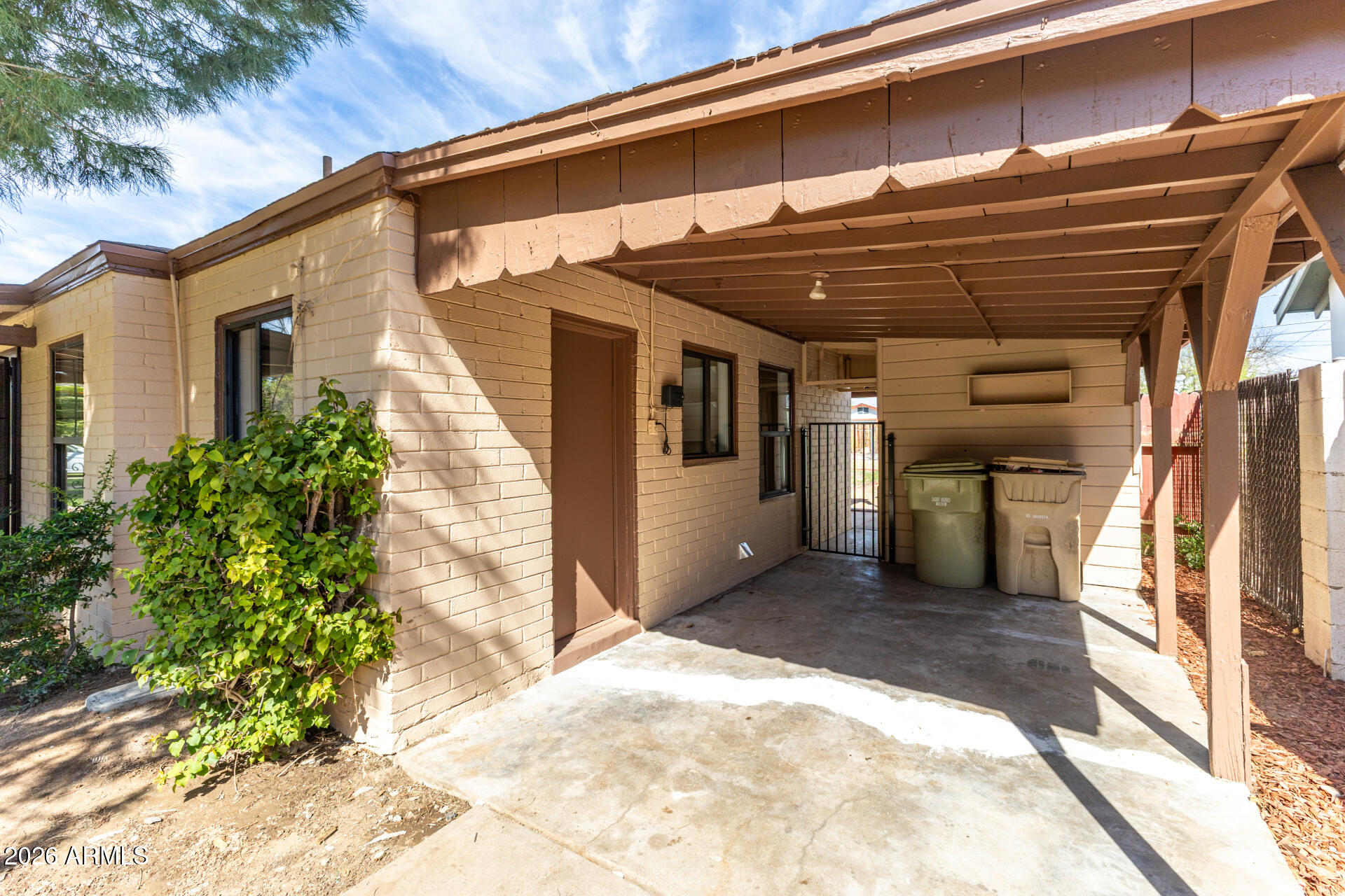 5838 W GARDENIA Avenue