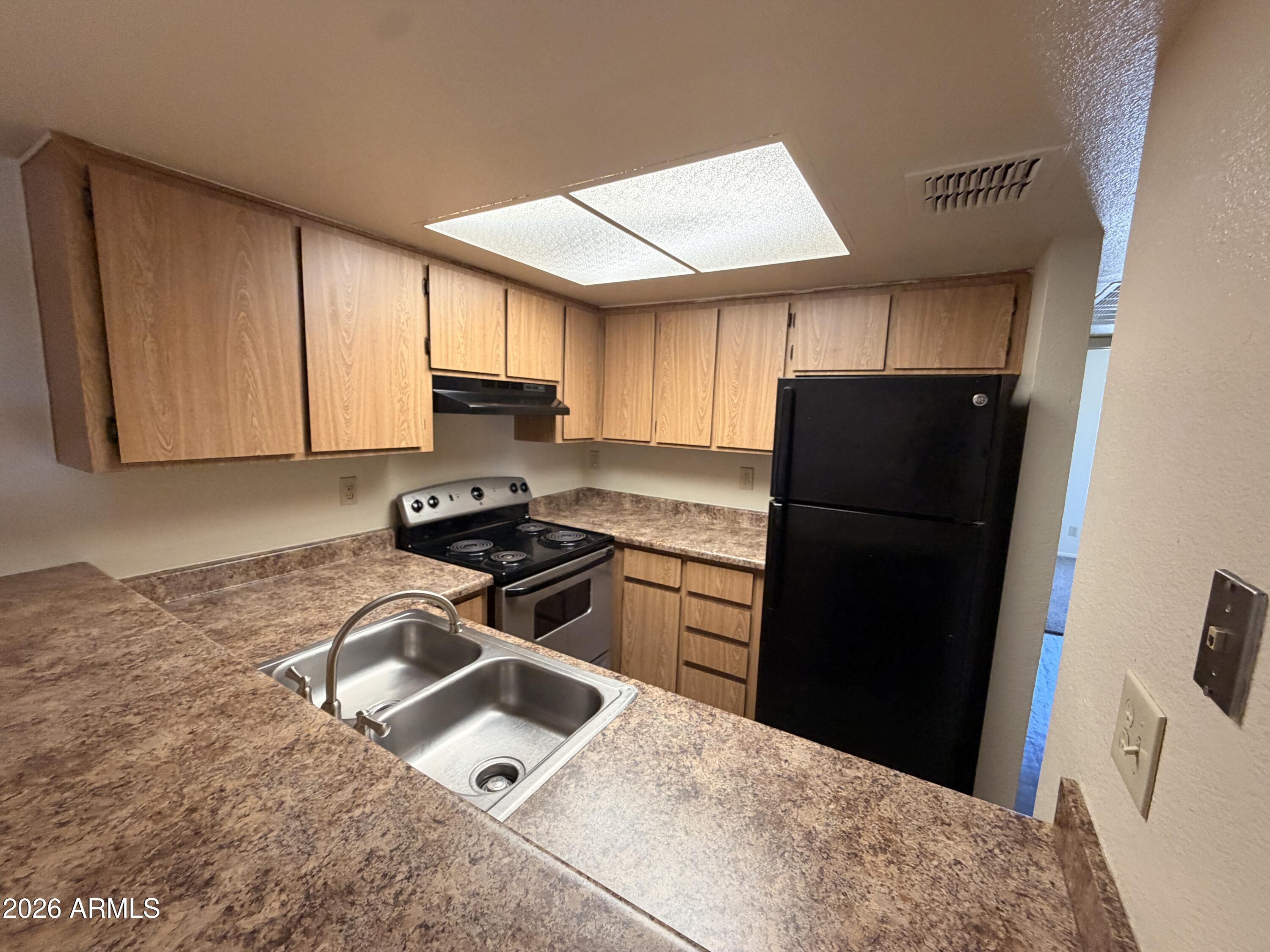 825 S RIVER Drive 201