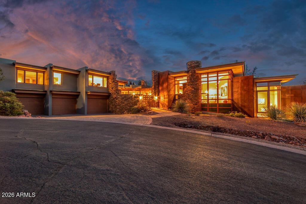 CASA CONTENTA - Residential
