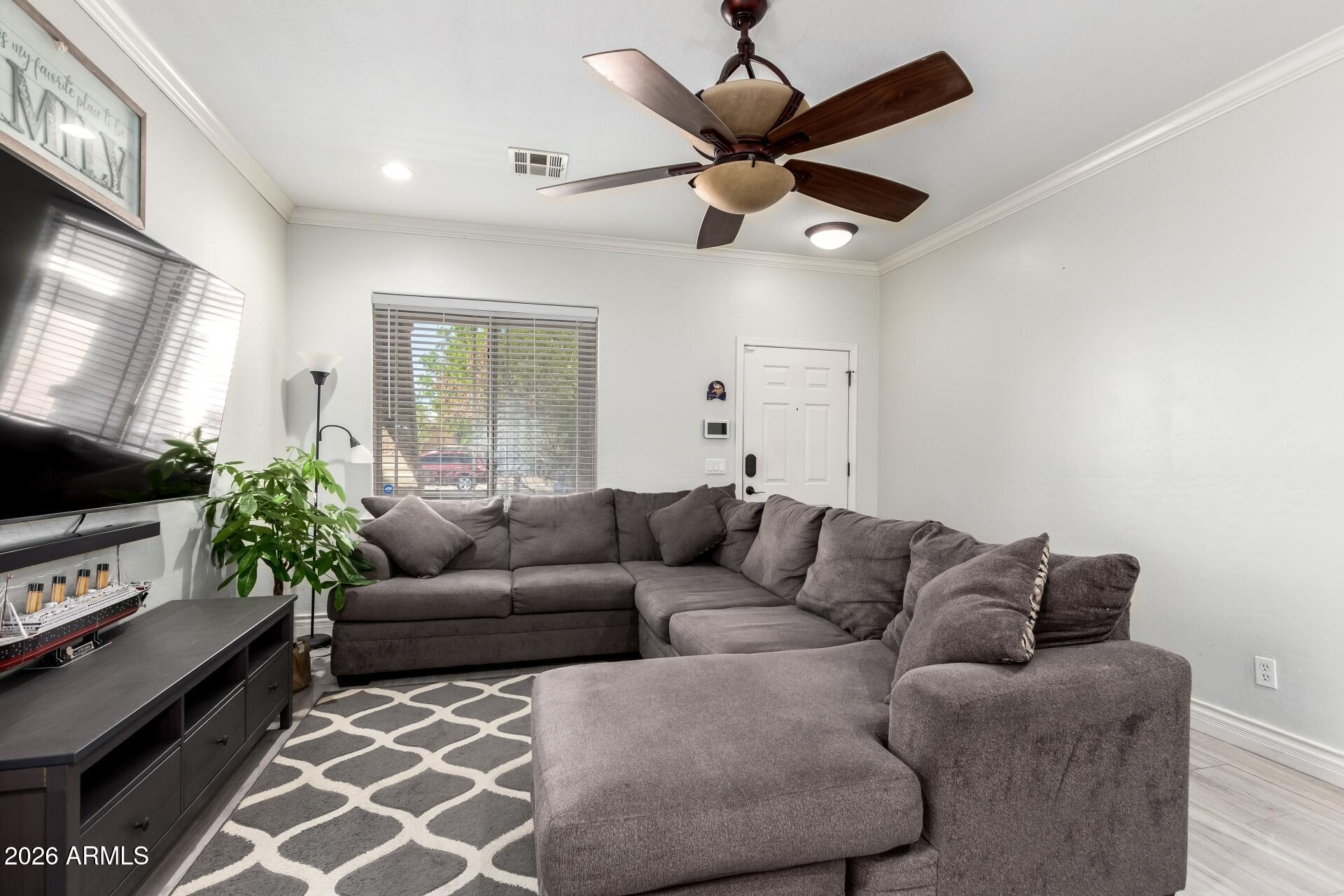 4477 E HARRISON Street