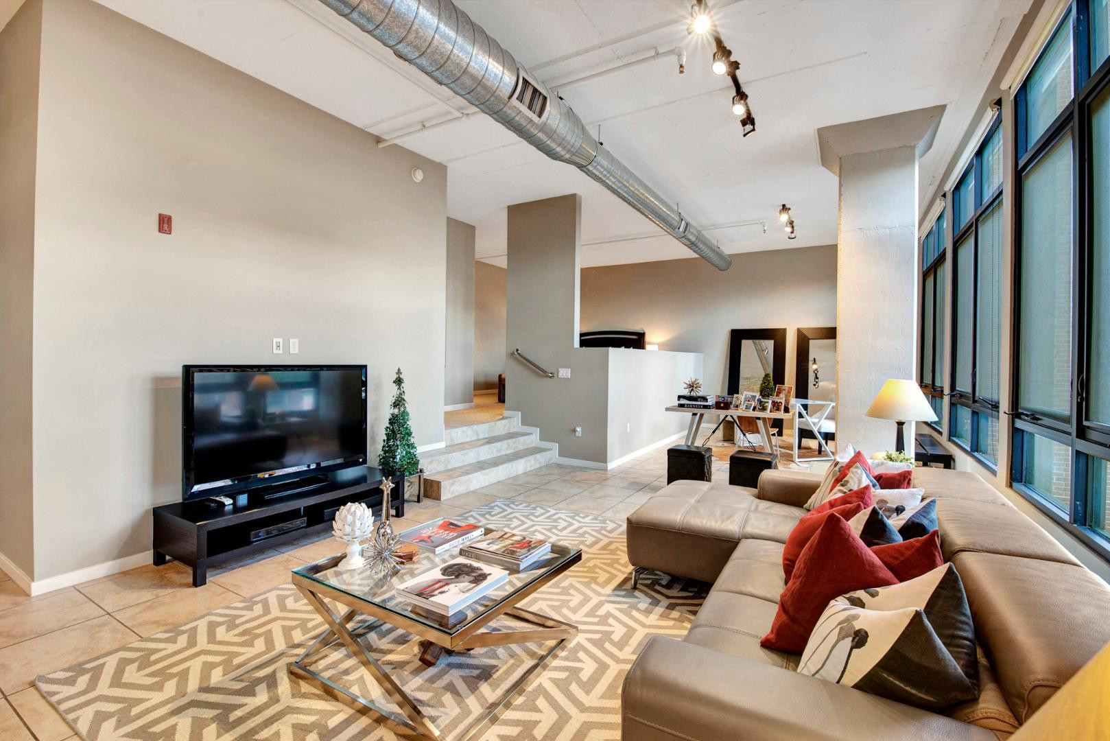 7301 E 3rd Avenue 207