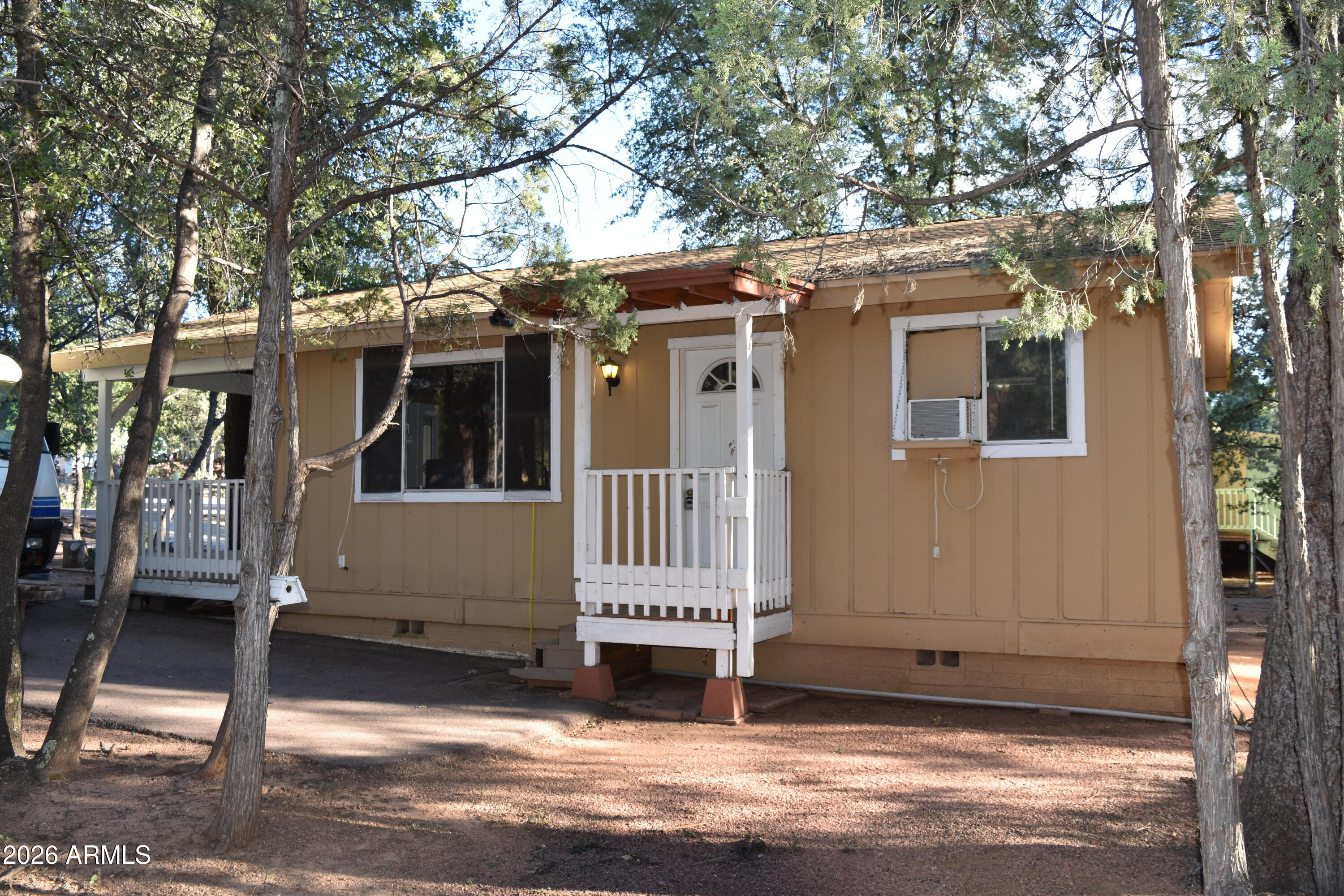 708 N MANZANITA Drive