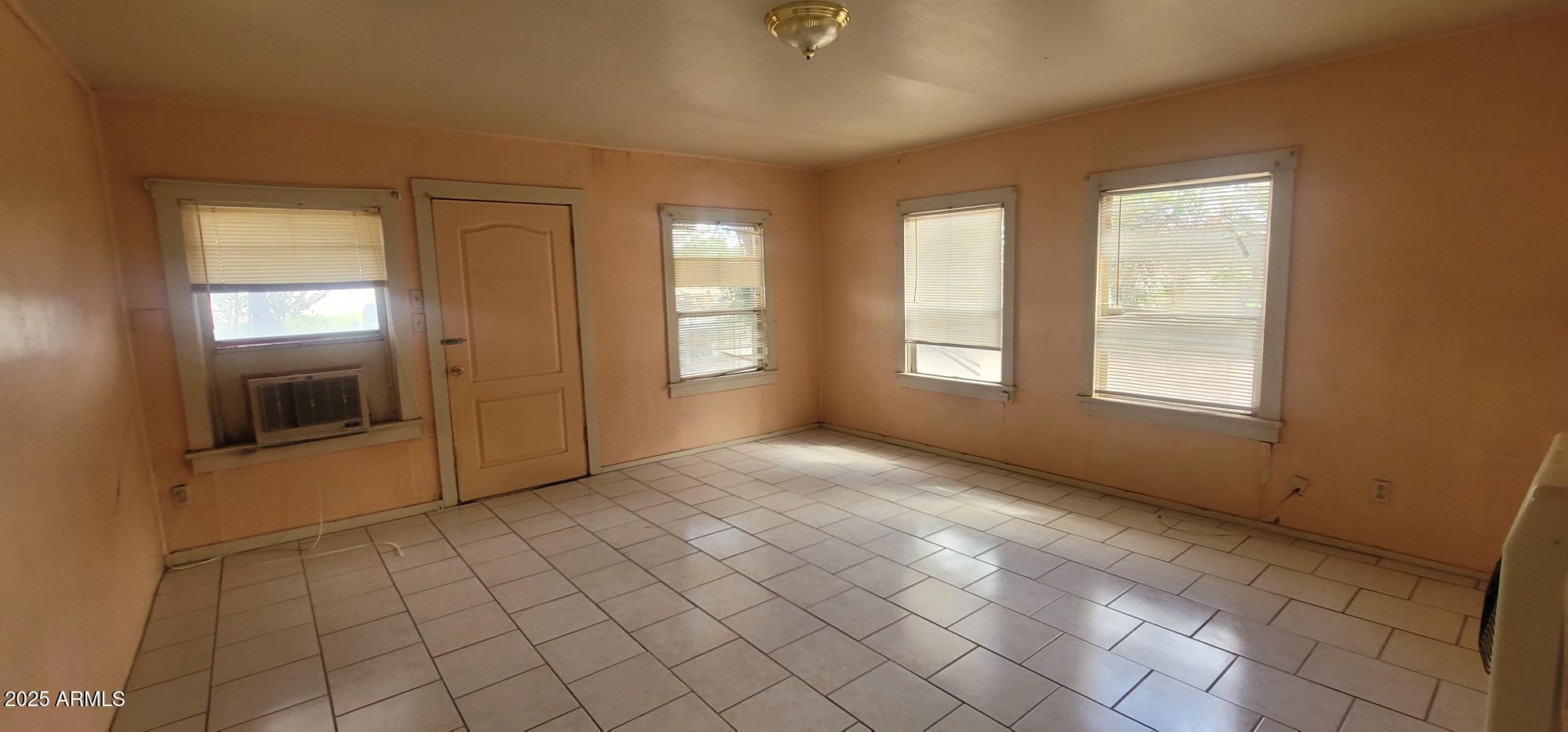 1496 N Dolores Avenue