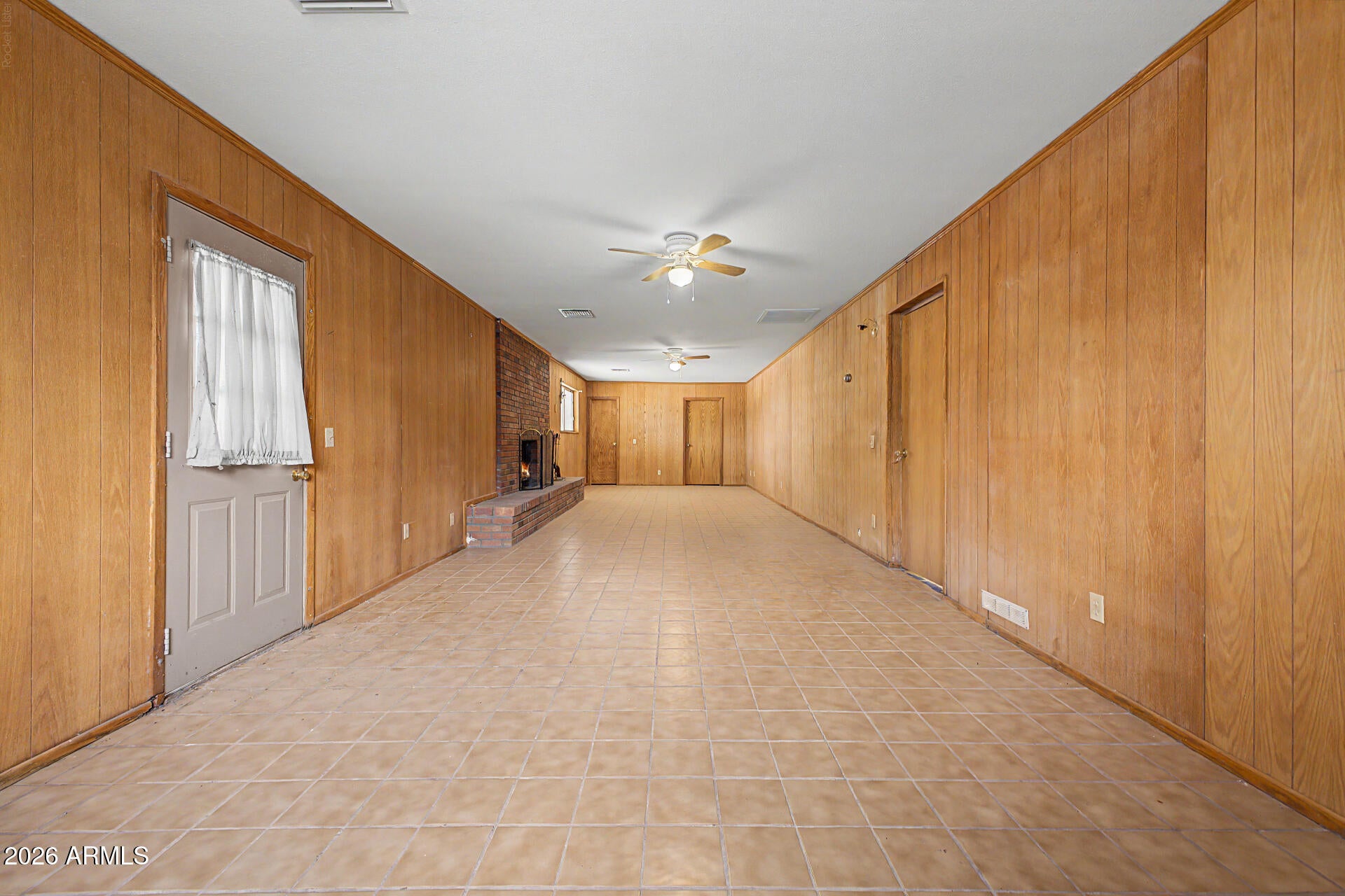 101 E THUNDERBIRD Trail
