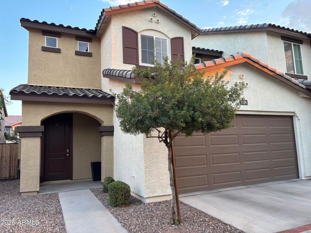 Photo of 1255 N Arizona Avenue #1124, Chandler, AZ 85225 (MLS # 6913047)