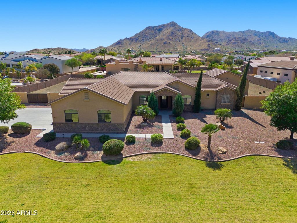 Photo of 5643 W Rock Court, San Tan Valley, AZ 85144 (MLS # 6982166)