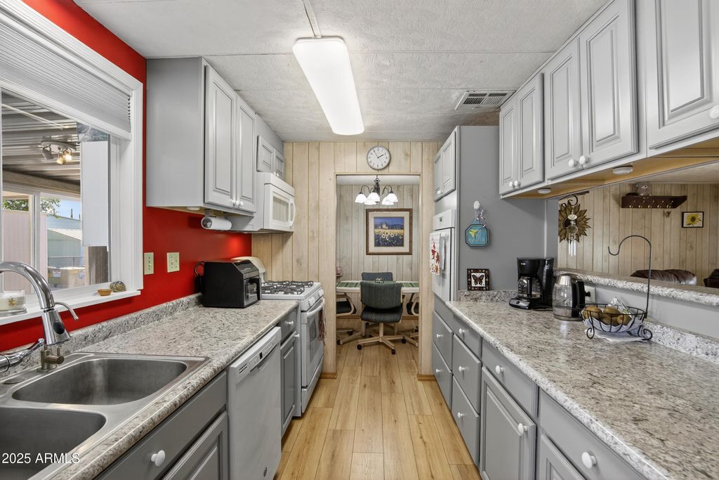 Photo of 7425 E Abilene Avenue, Mesa, AZ 85208 (MLS # 6927153)