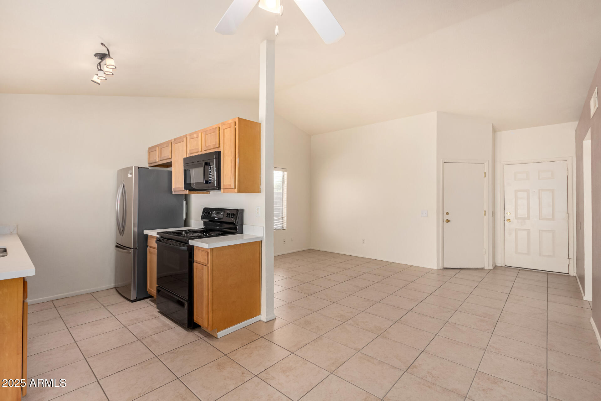 3002 W IRMA Lane