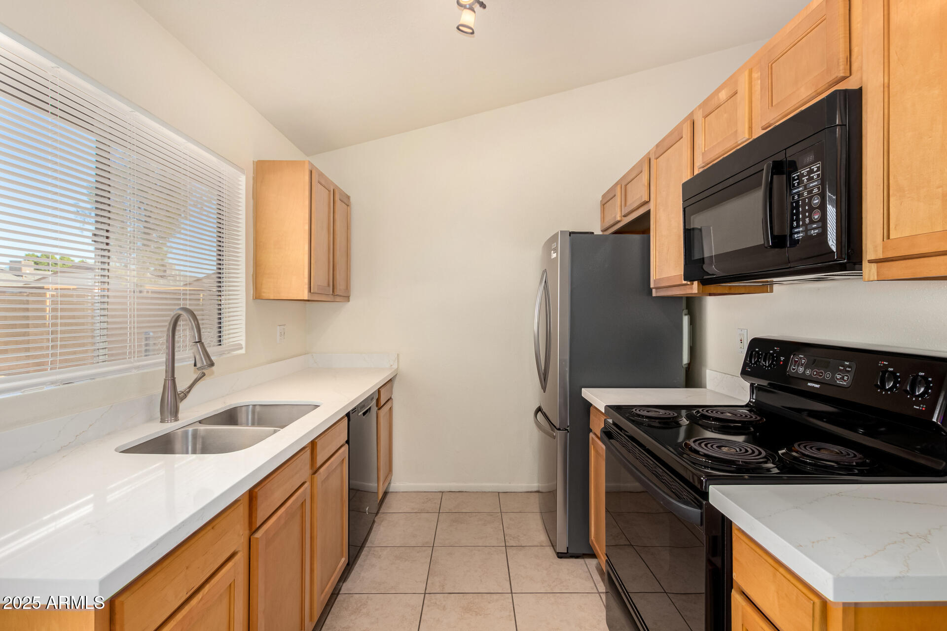 3002 W IRMA Lane