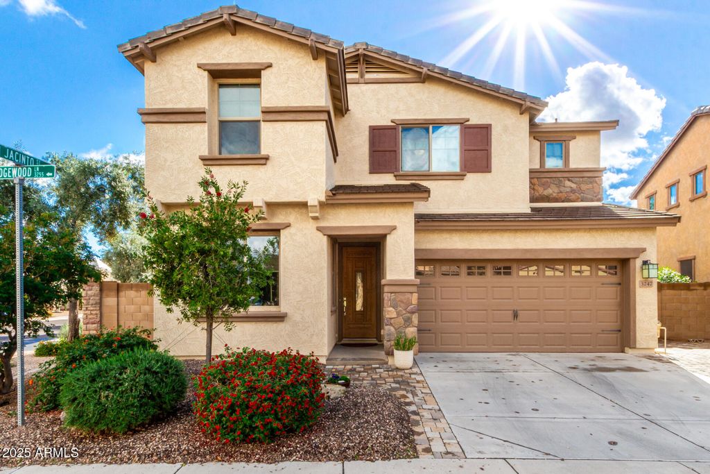 Photo of 3247 E Ridgewood Lane, Gilbert, AZ 85298 (MLS # 6950607)