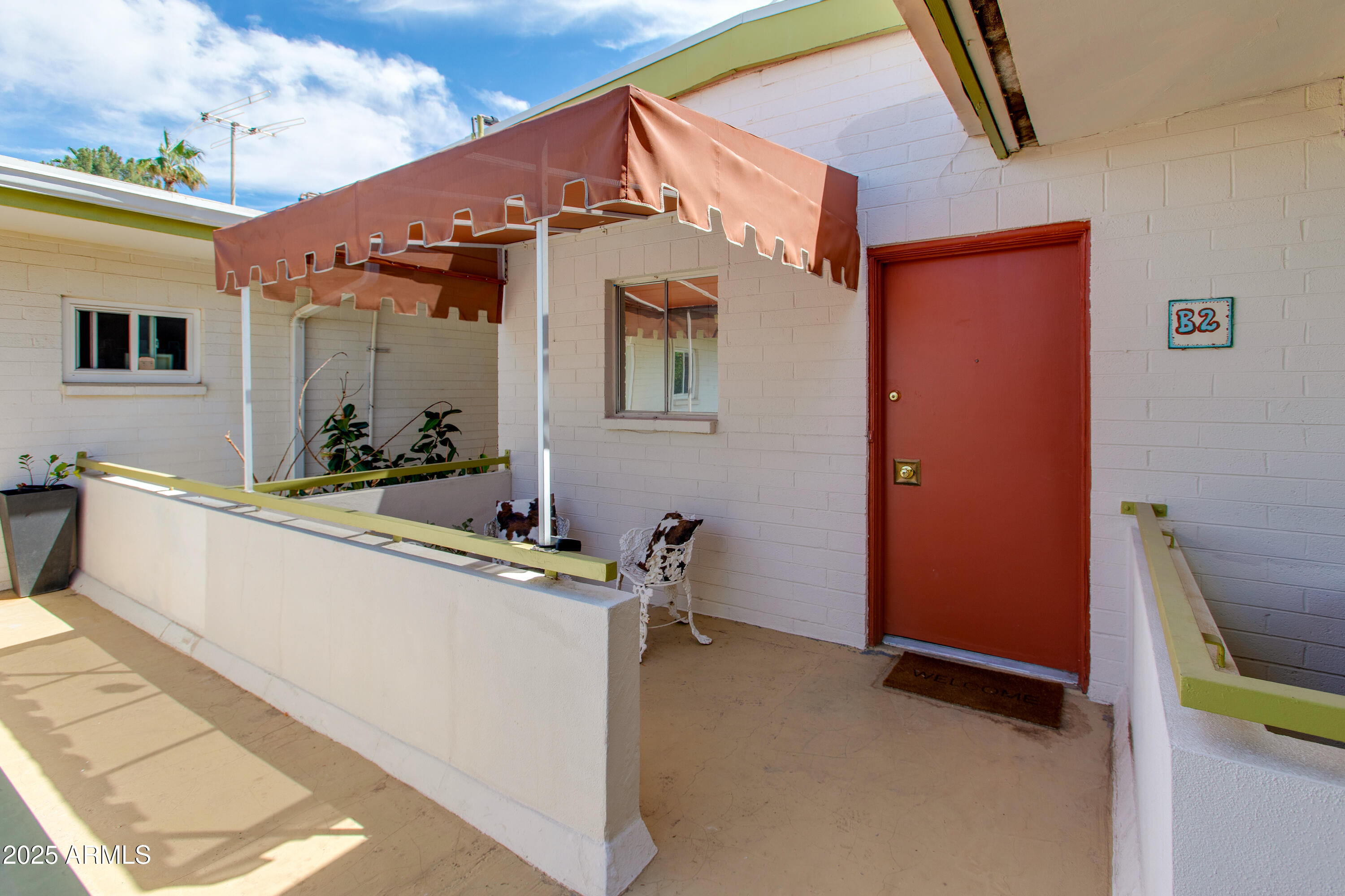 102 W Maryland Avenue B2