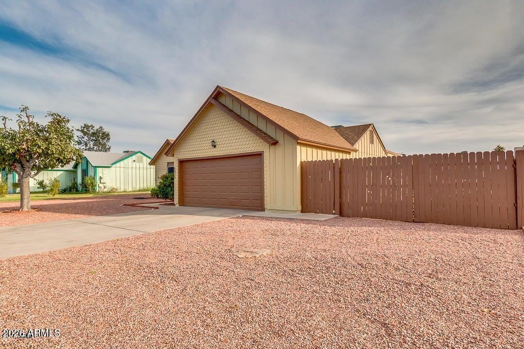 6929 W IRONWOOD Drive
