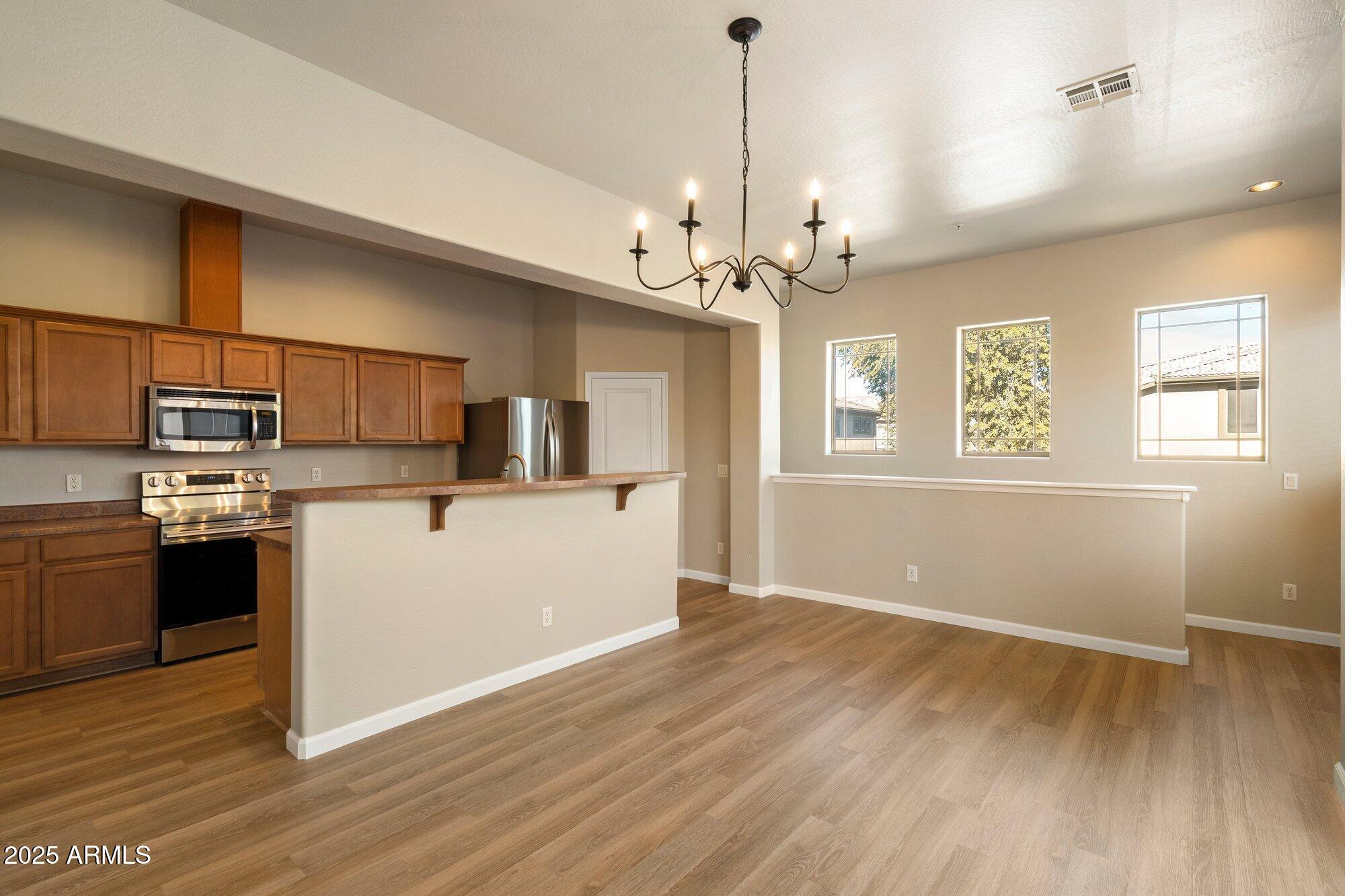 1225 N 36TH Street 2043