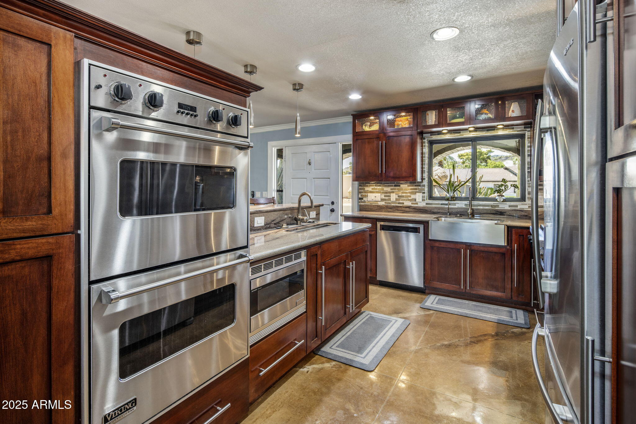 852 W CARIBBEAN Lane