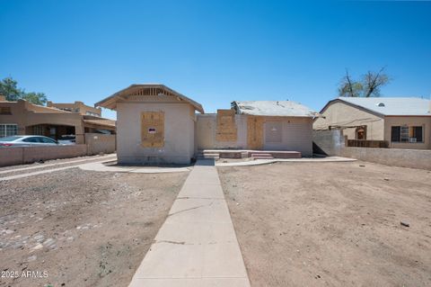 330 N 18TH Avenue FRNT Phoenix AZ 85007