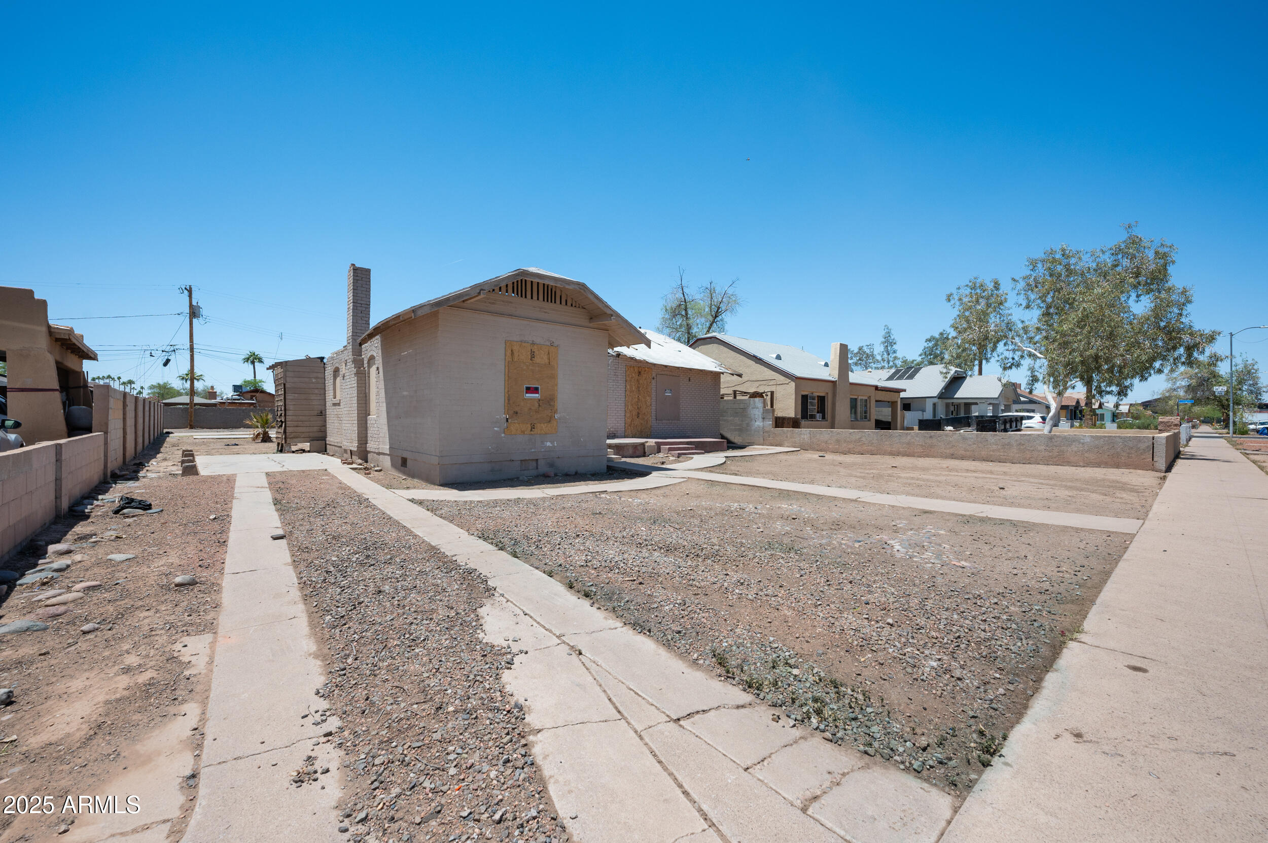 330 N 18TH Avenue FRNT
