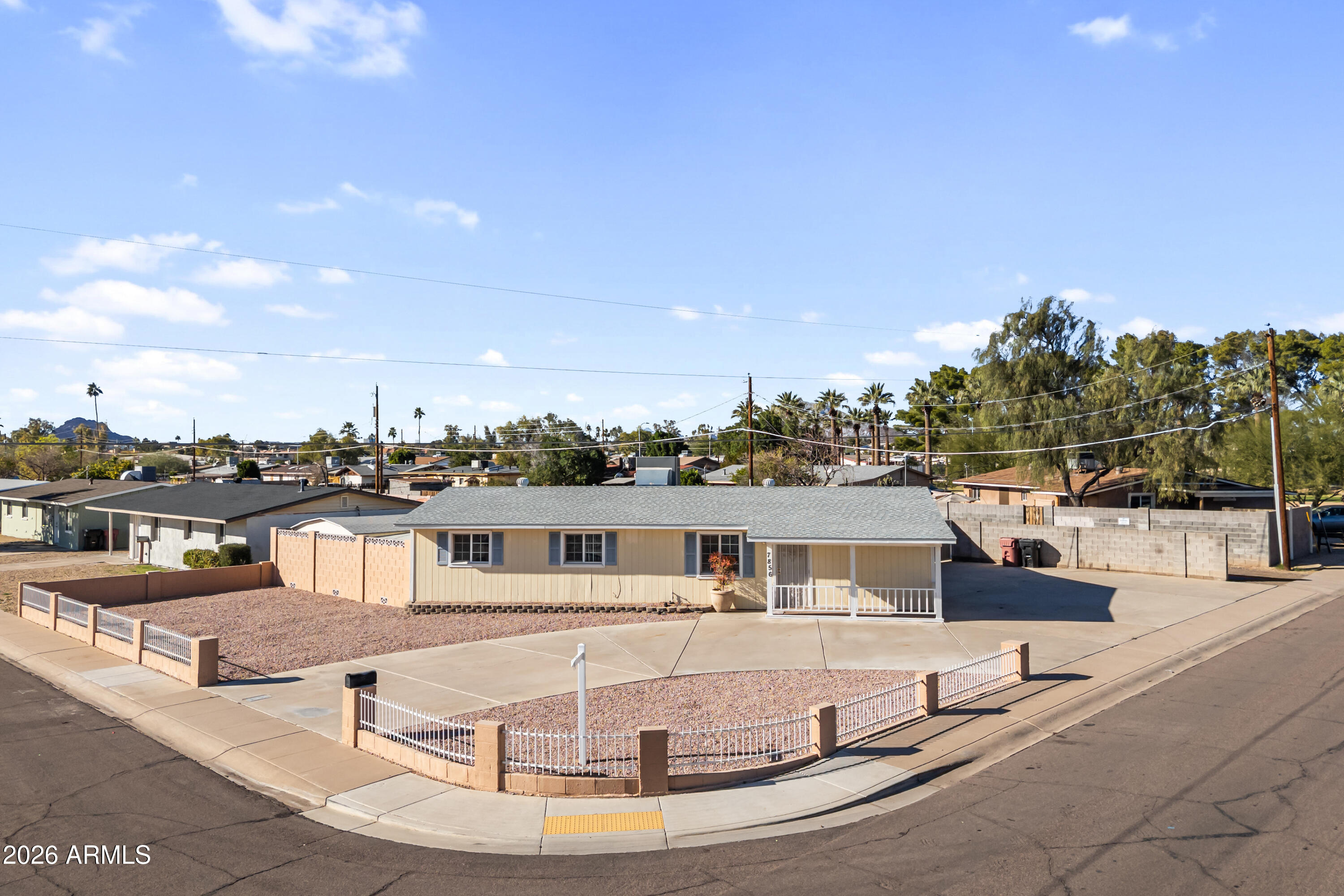 7856 E BEATRICE Street