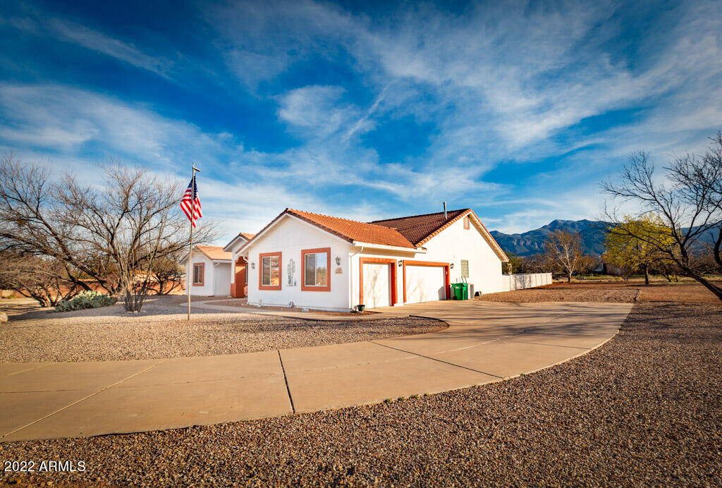 MOUNTAIN SHADOWS PHASE F - Residential