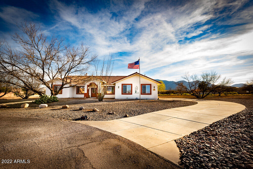 MOUNTAIN SHADOWS PHASE F - Residential
