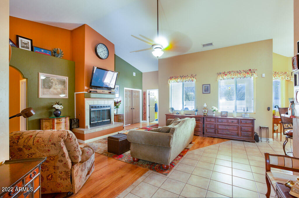 MOUNTAIN SHADOWS PHASE F - Residential