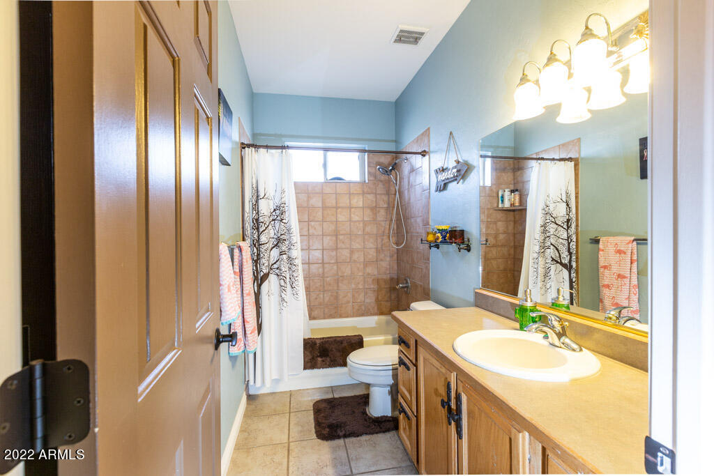 MOUNTAIN SHADOWS PHASE F - Residential