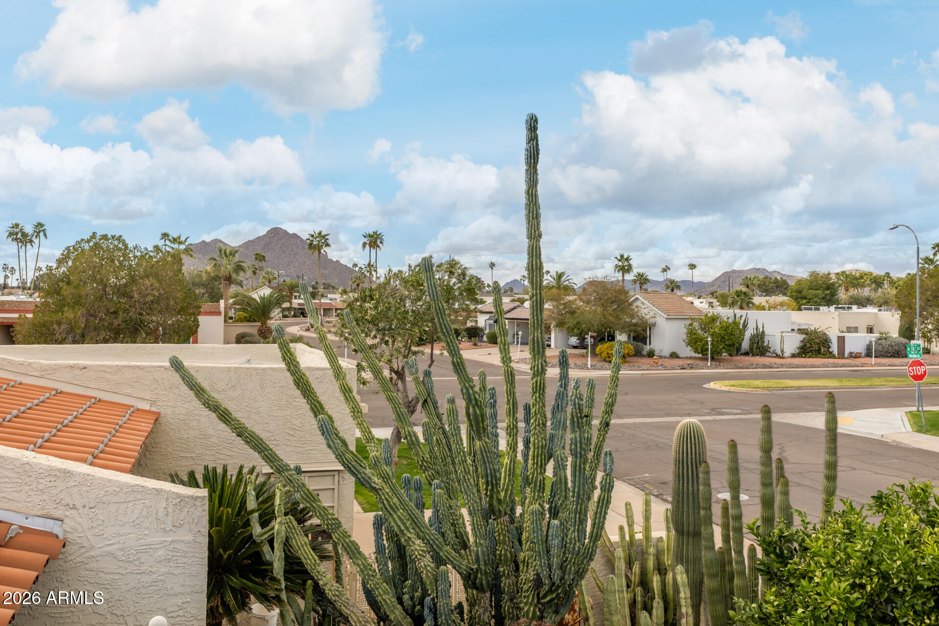 7805 E MEDLOCK Drive