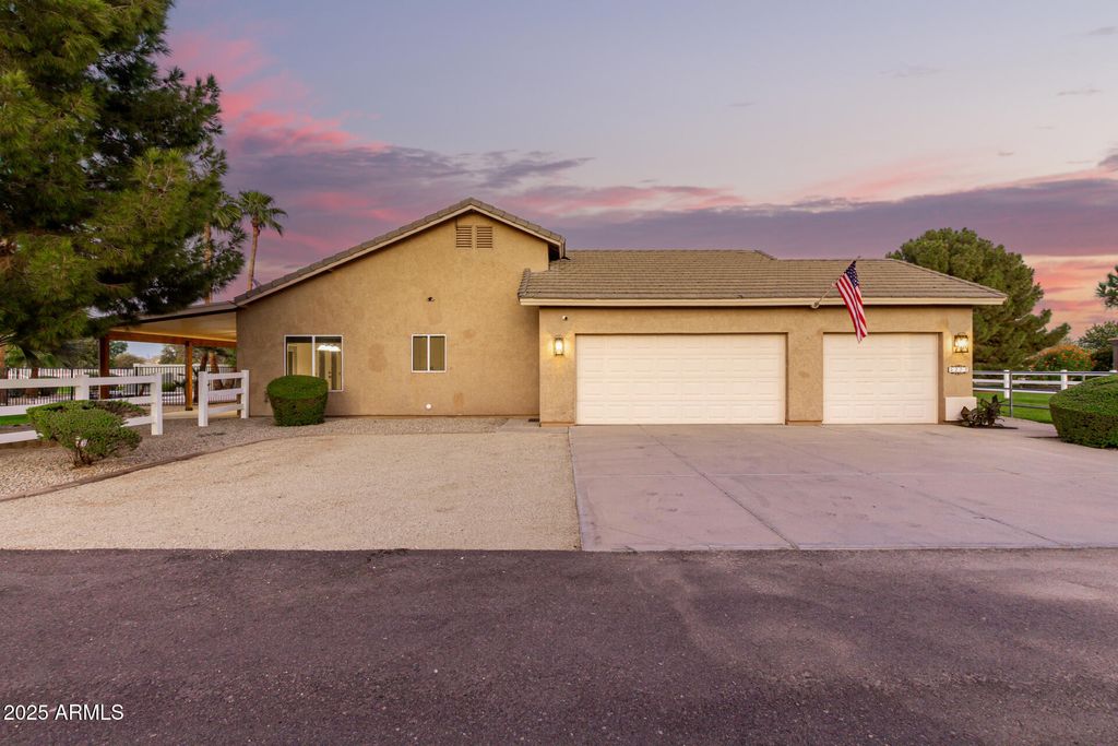 Photo of 4273 S 165th Way, Gilbert, AZ 85297 (MLS # 6919531)