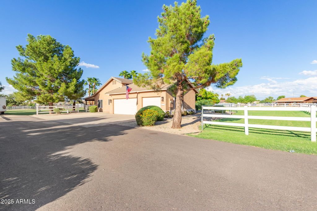 Photo of 4273 S 165th Way, Gilbert, AZ 85297 (MLS # 6919531)