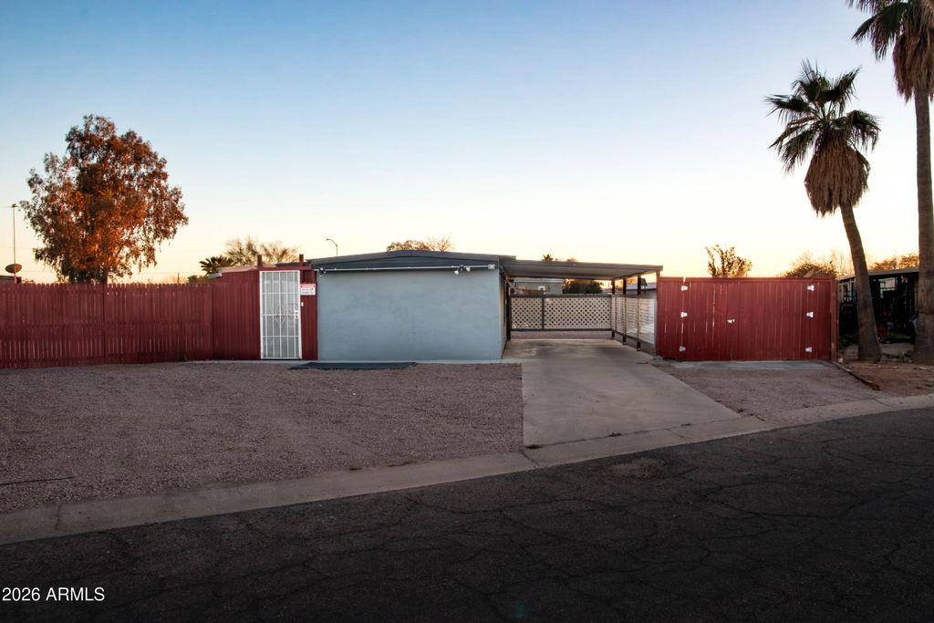 Photo of 661 W Saguaro Street, Casa Grande, AZ 85122 (MLS # 7006992)