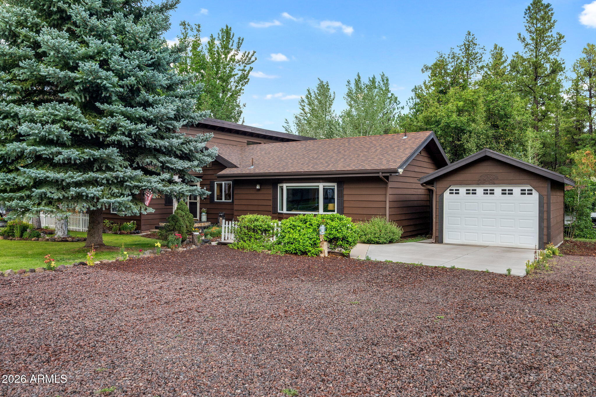 344 W PIMA Lane