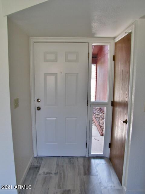 QUAIL HOLLOW - Residential Lease