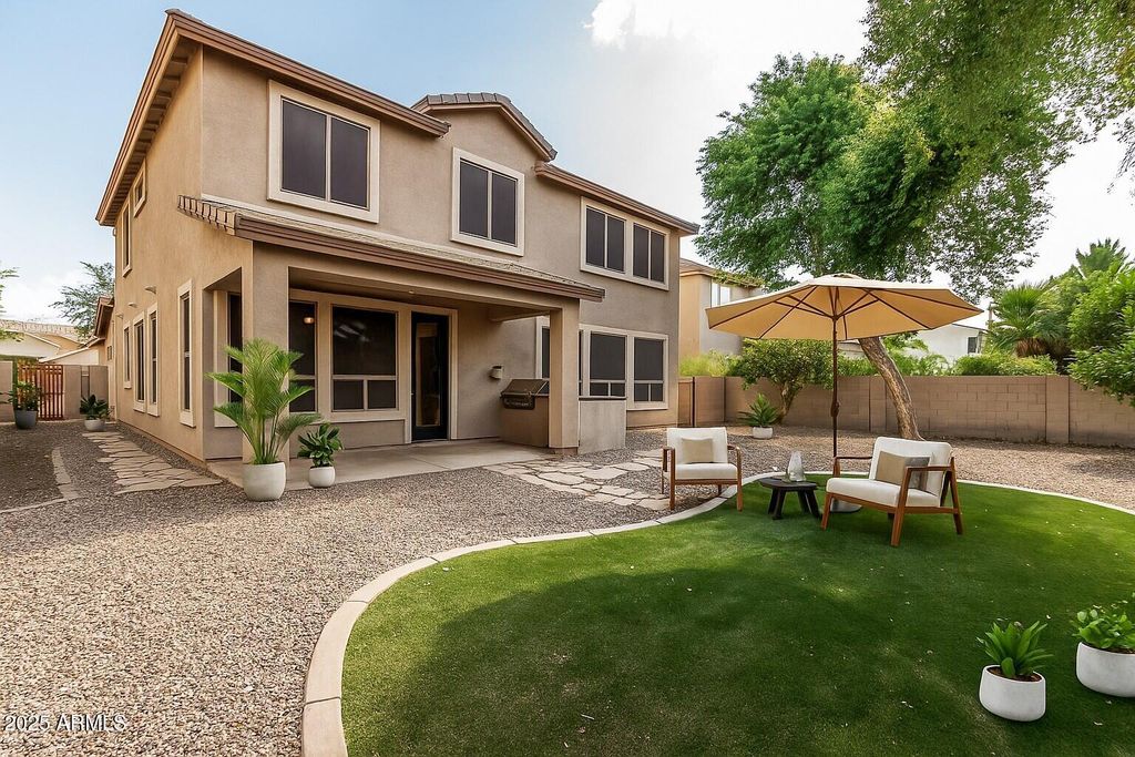 Photo of 3326 E Bluejay Drive, Chandler, AZ 85286 (MLS # 6910083)