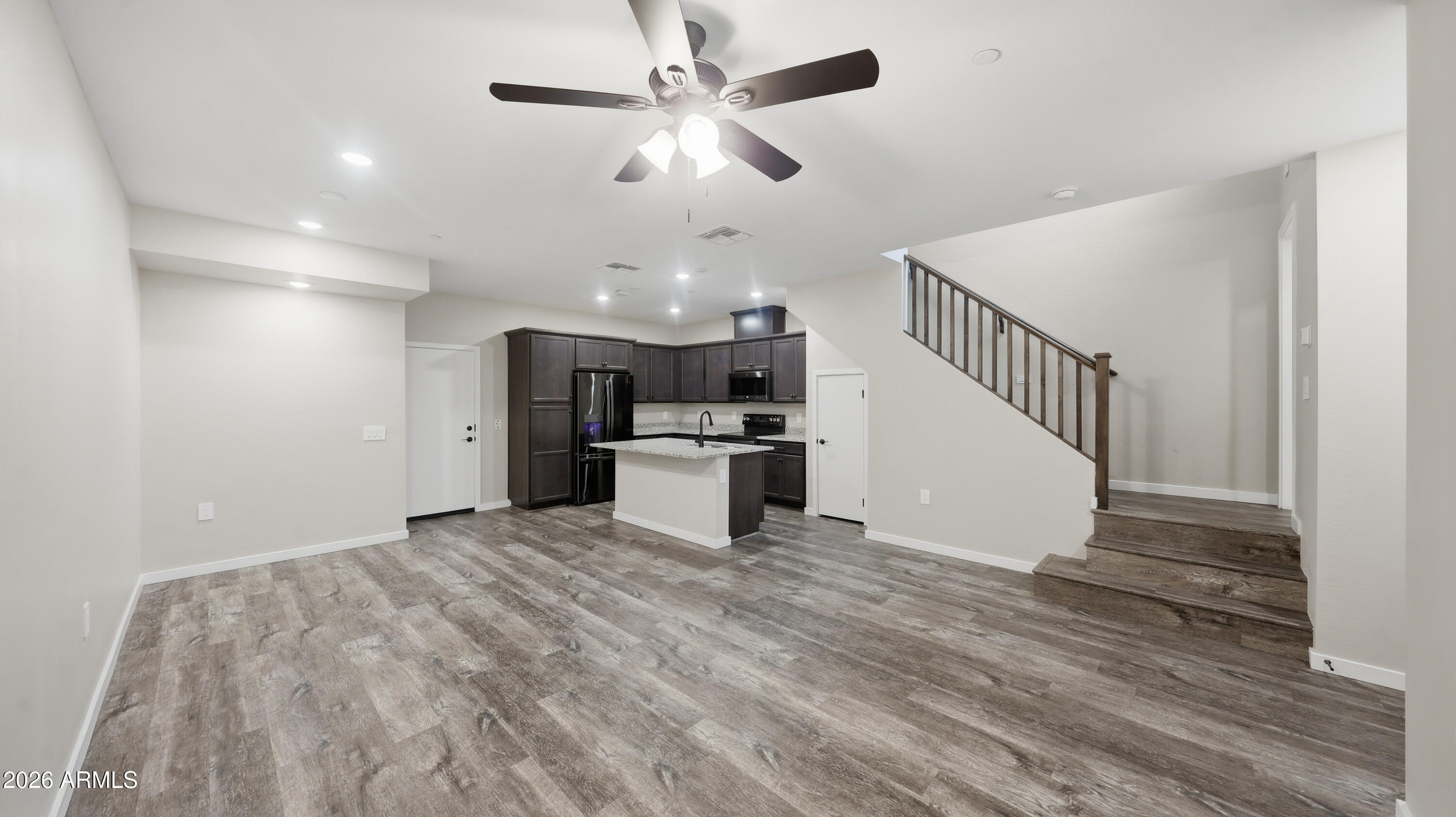 779 E DORAL Avenue 102