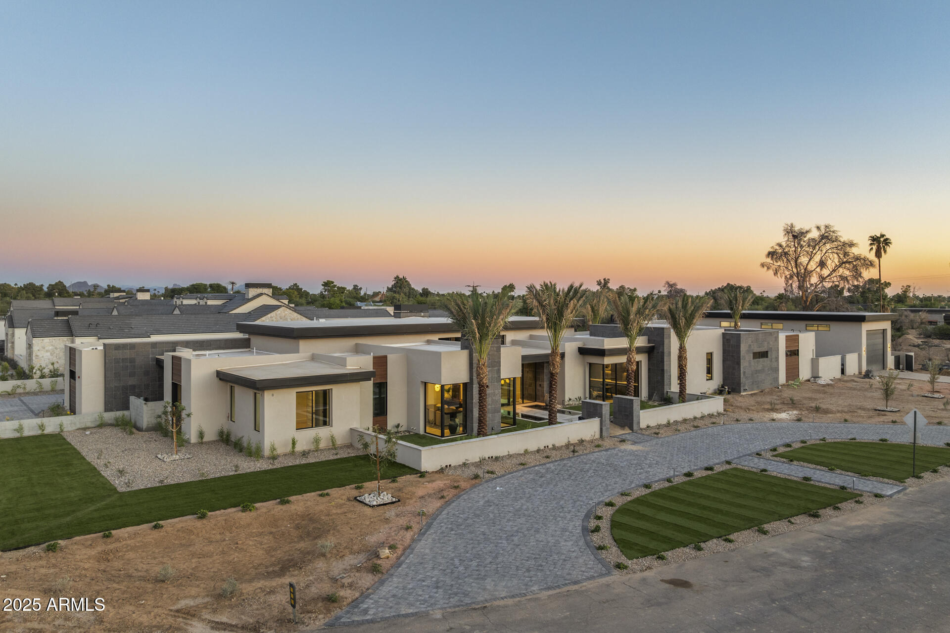 7001 E PARADISE Drive