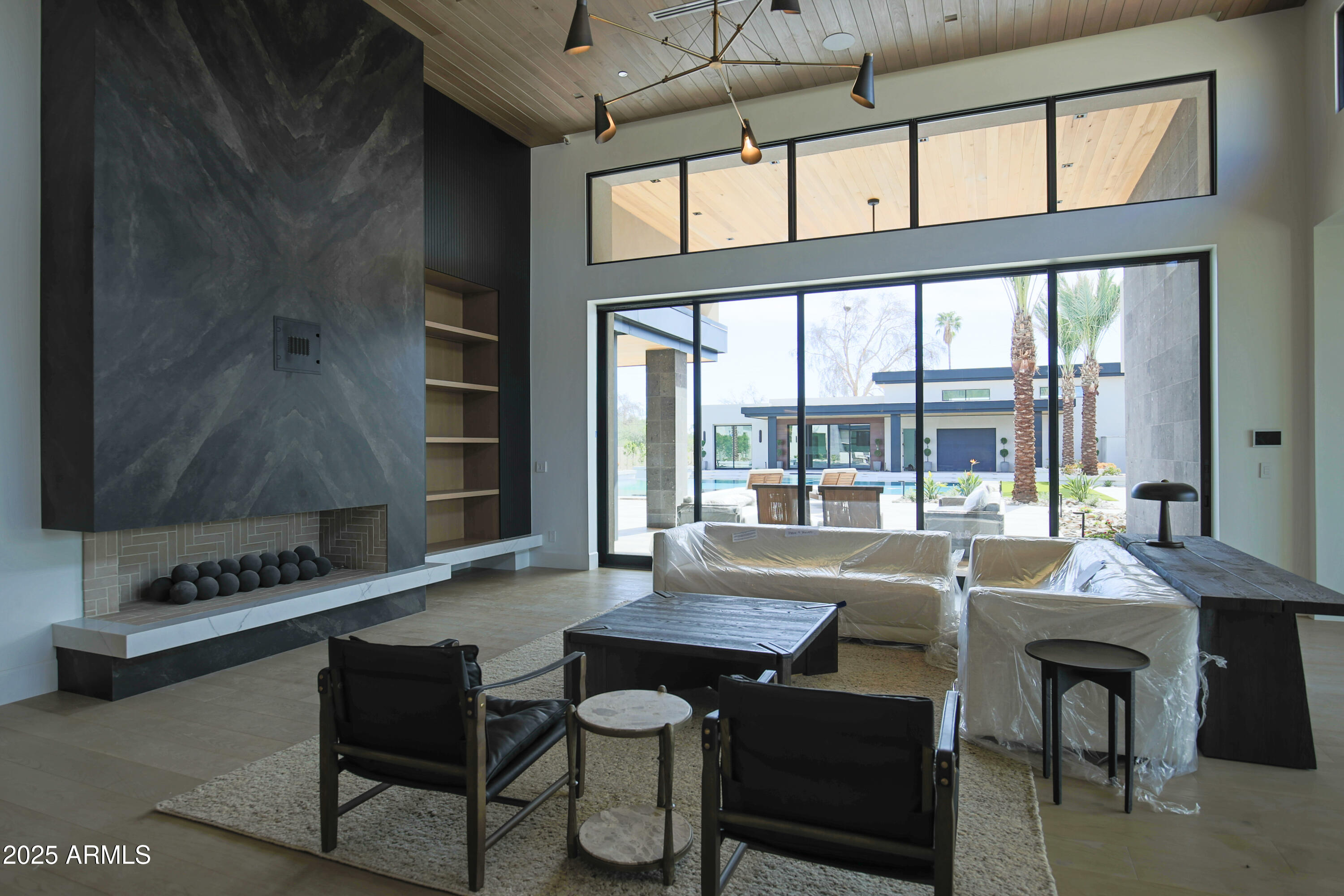 7001 E PARADISE Drive