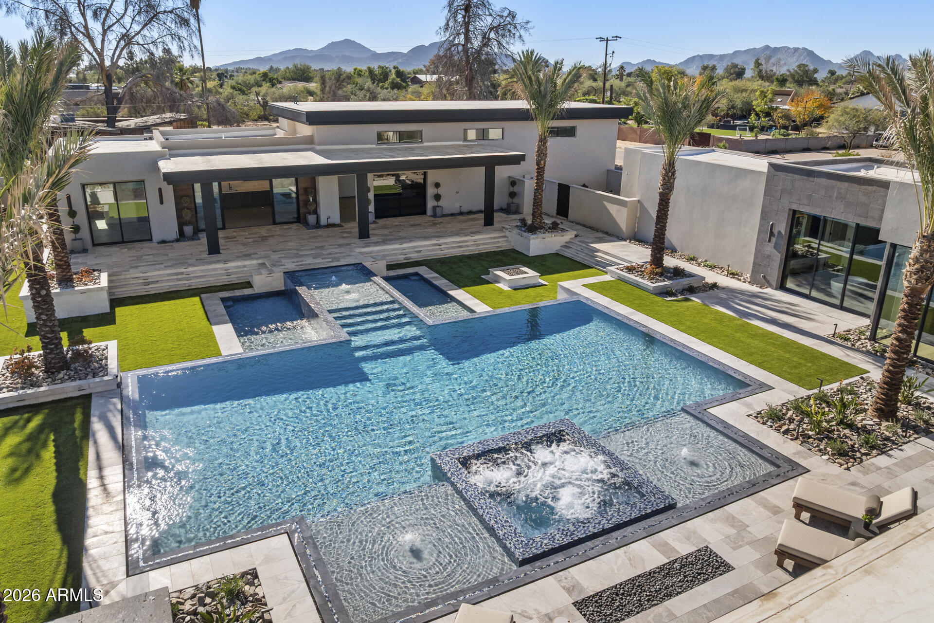 7001 E PARADISE Drive