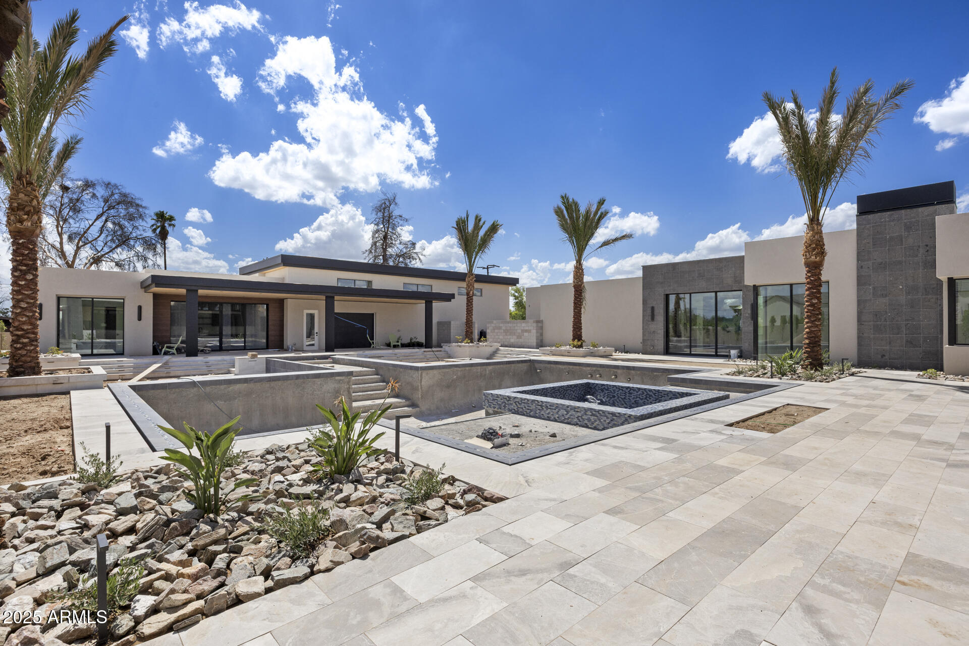 7001 E PARADISE Drive