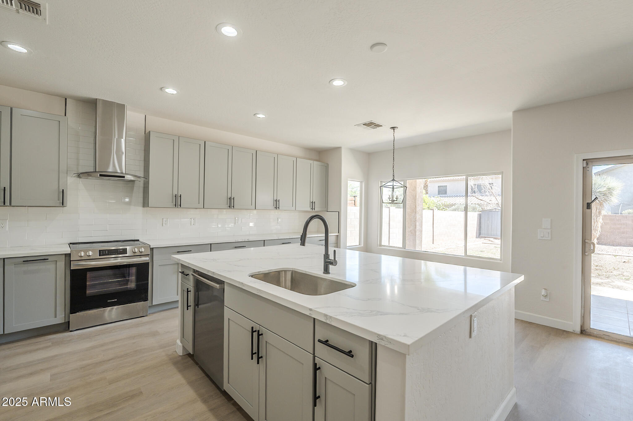 44538 W CANYON CREEK Drive
