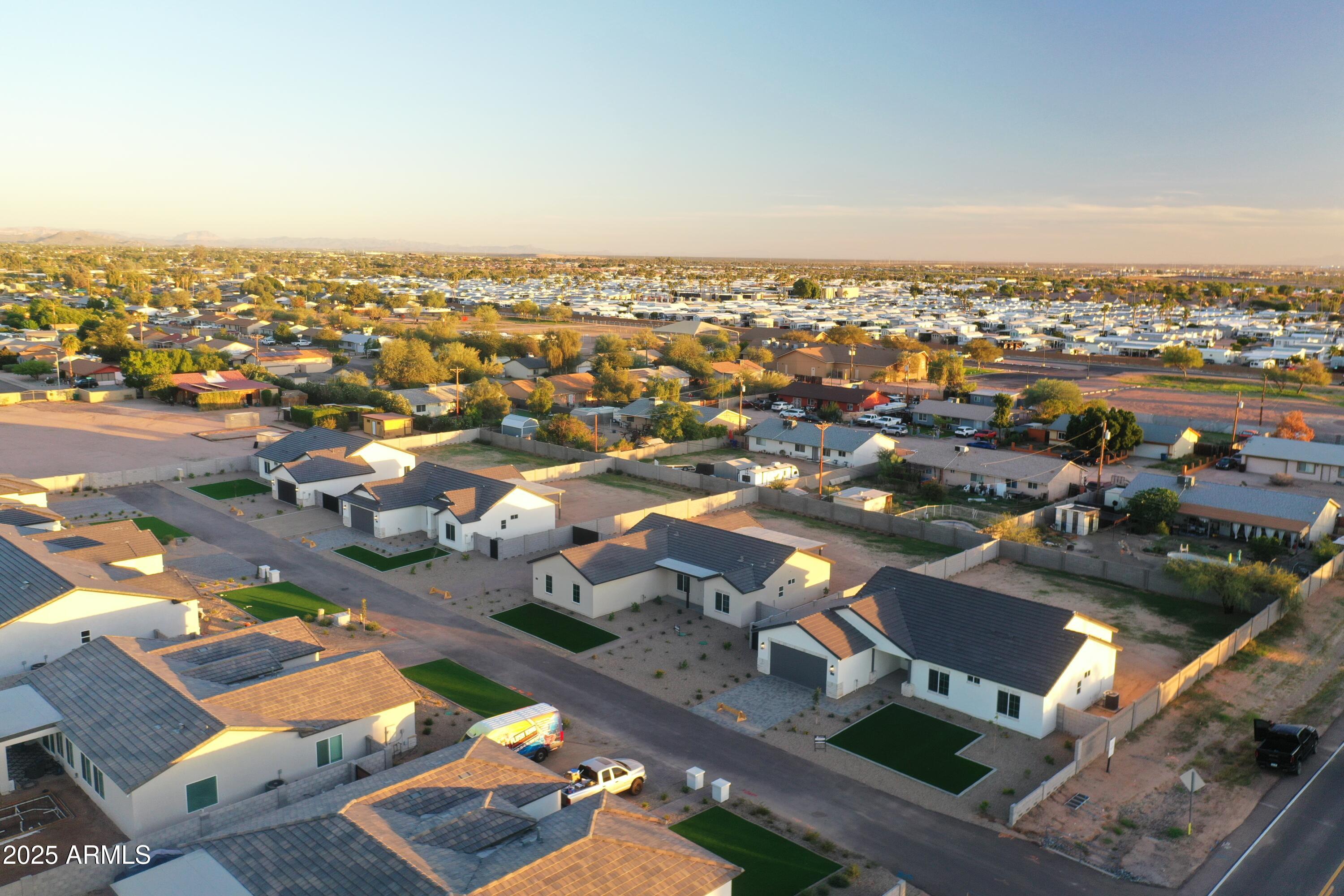 11203 E Crescent Avenue