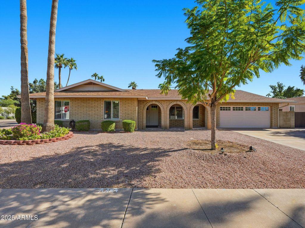 Photo of 7039 N Via De Amigos, Scottsdale, AZ 85258 (MLS # 6946774)