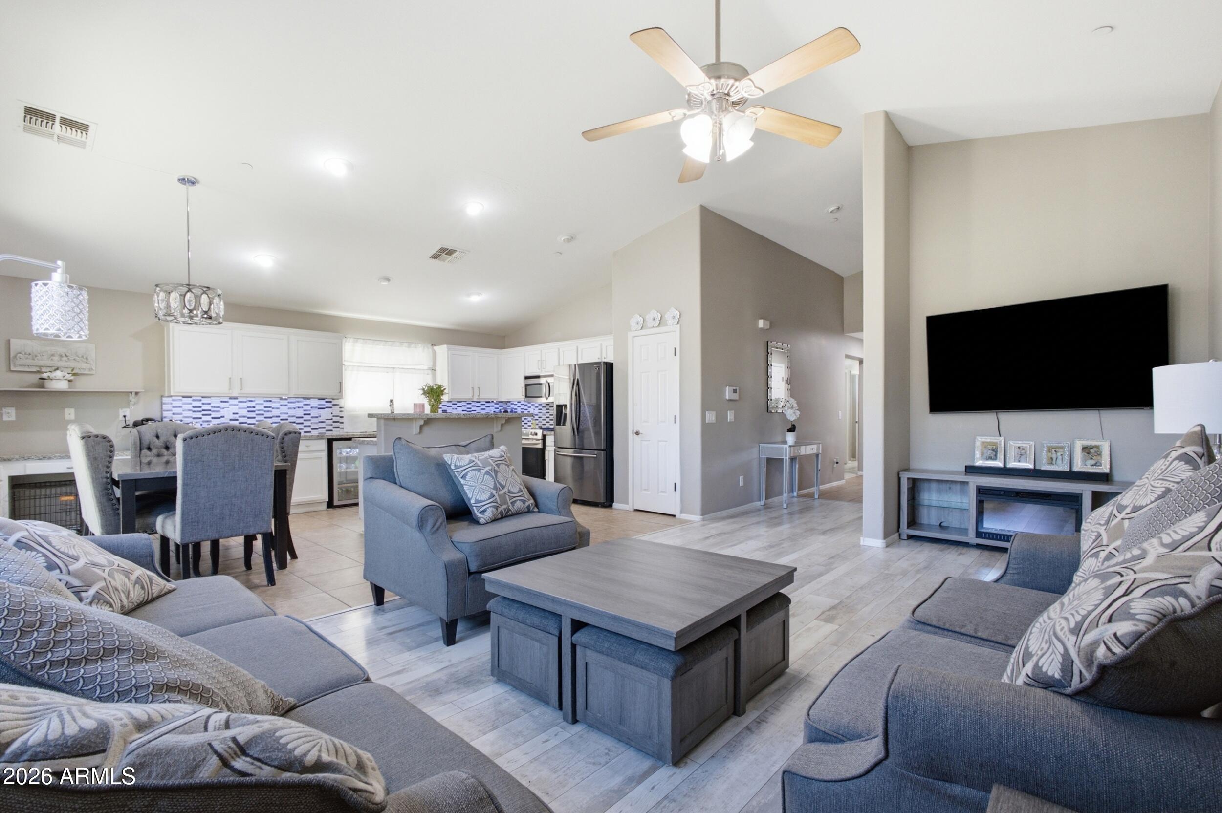 12509 W WINSLOW Avenue