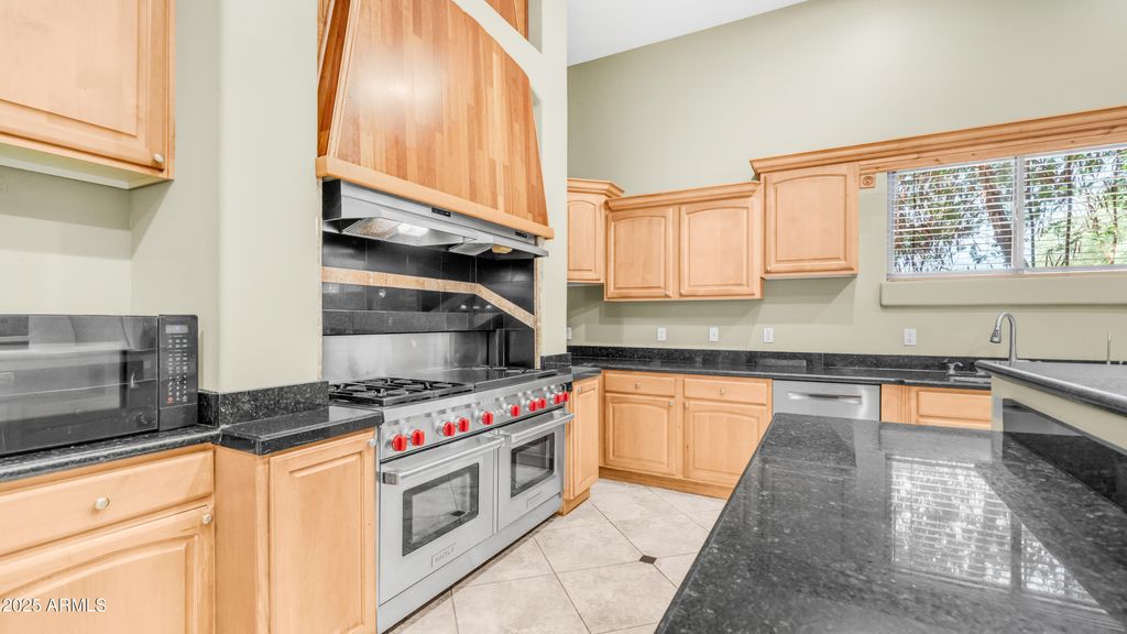 Photo of 5627 N 83rd Lane, Glendale, AZ 85303 (MLS # 6919769)