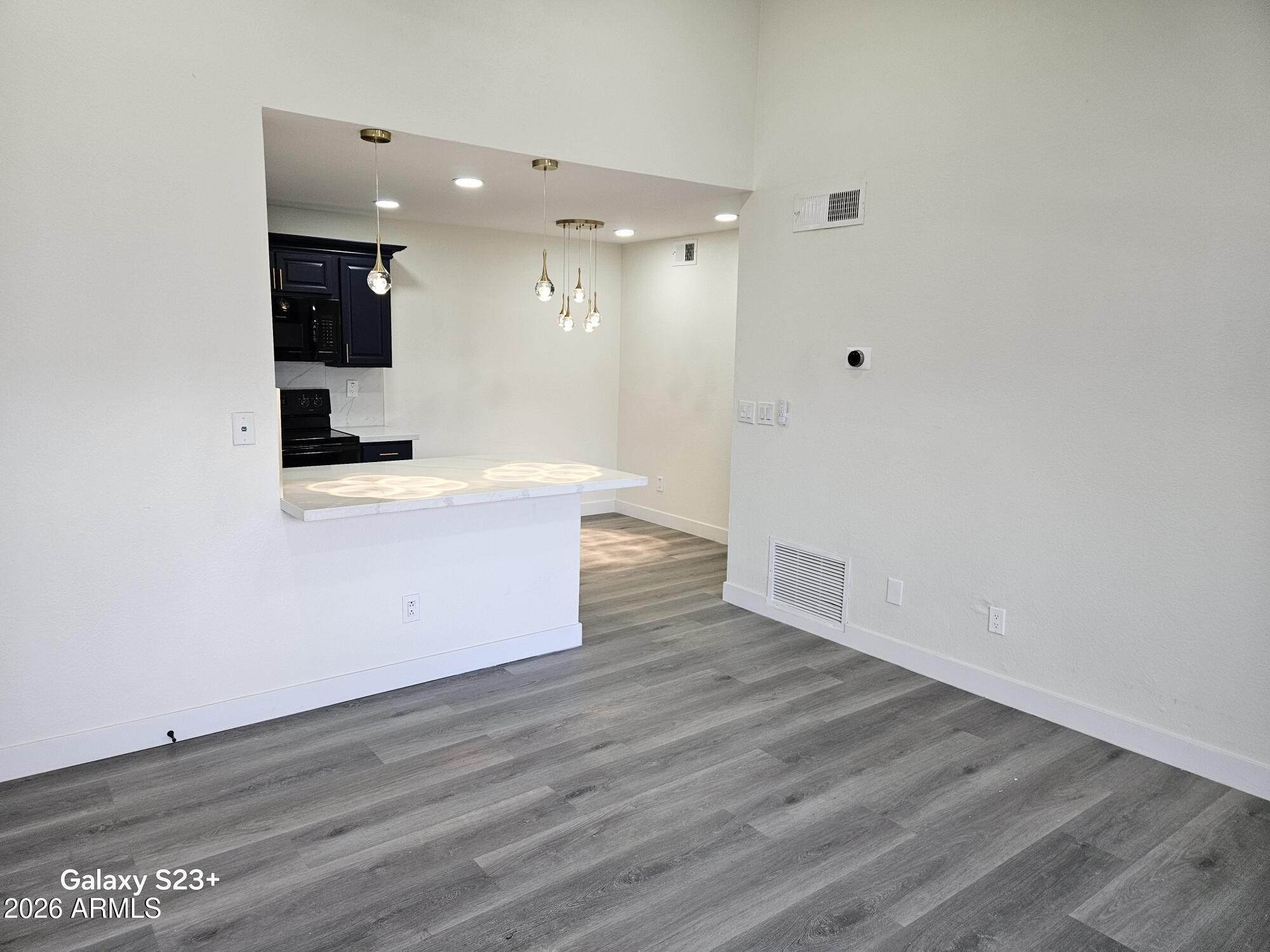 623 W GUADALUPE Road 254