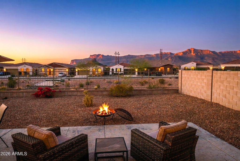 Photo of 11606 E Chevelon Trail, Gold Canyon, AZ 85118 (MLS # 7016089)