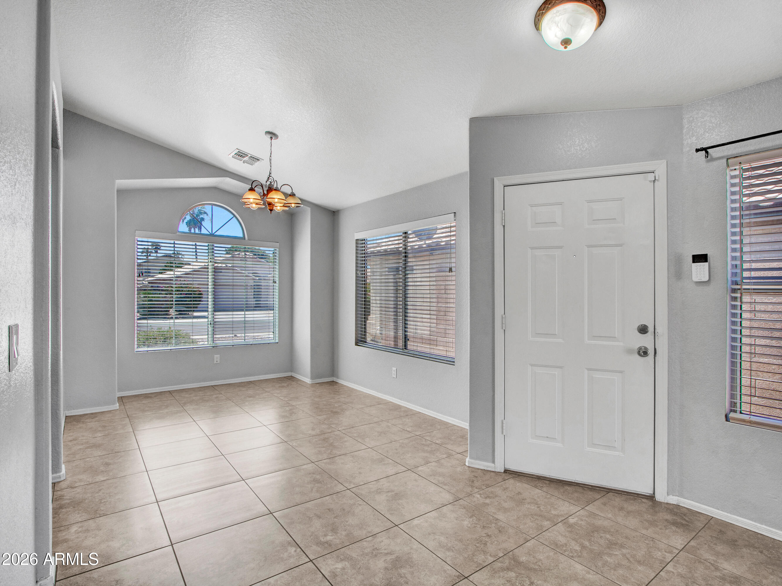 5014 W PONDEROSA Lane