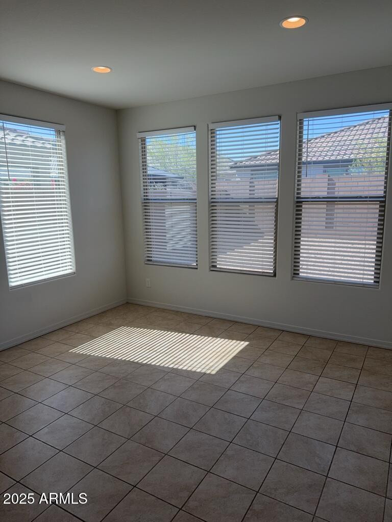 19928 W Buchanan Street