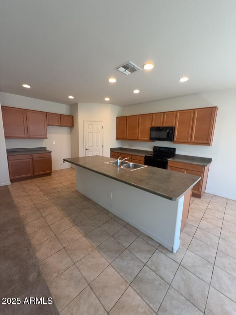 19928 W Buchanan Street