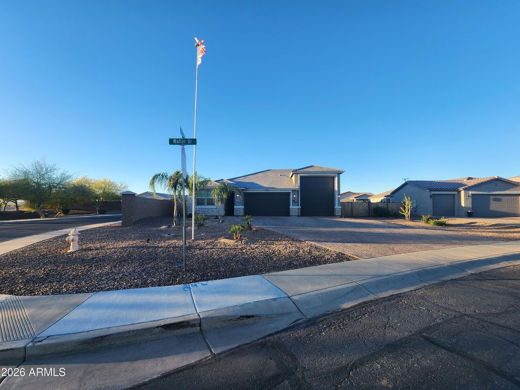 Photo of 1616 E Walter Drive, Casa Grande, AZ 85122 (MLS # 7002038)